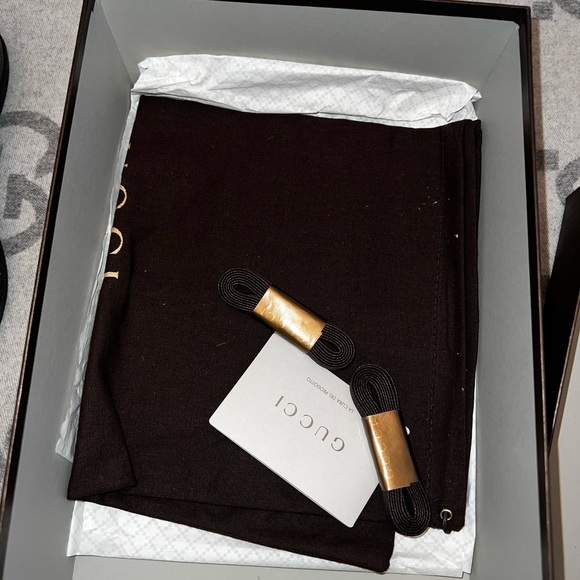 Authentic Gucci high top sneakers, size 5 - Picture 4 of 9